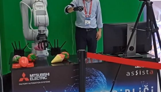 İnsan Robot Etkileşimi ile 5G Haberleşmeli Kolaboratif Robot Kol Kontrolü